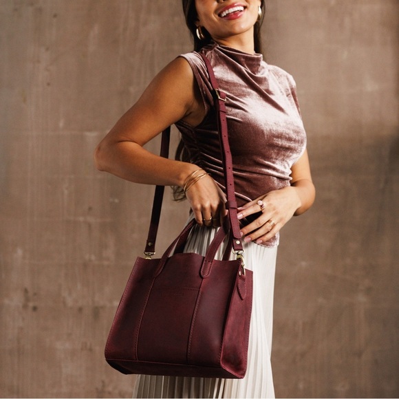 Portland Leather Handbags - Portland Leather LOLA CROSSBODY TOTE